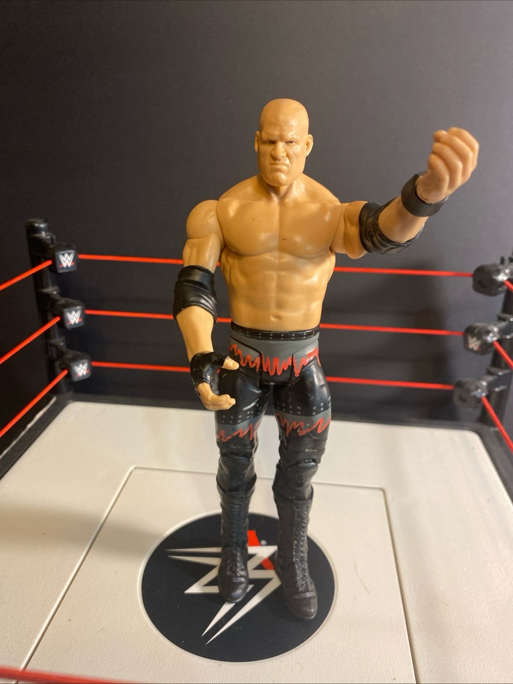 Kane WWE 2010 Mattel Basic Series 8 Wrestling Action Figure Unmasked
